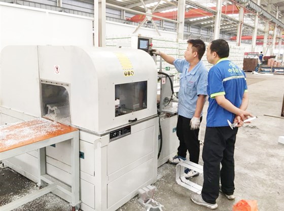 鋁材切割機 鋁材切割機